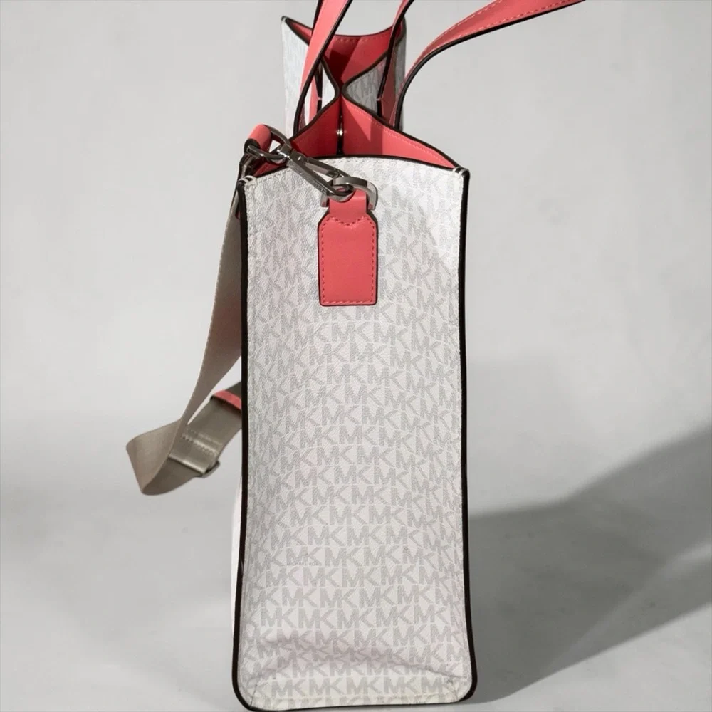 MICHAEL KORS Kenly Large Signature Logo Tape Tote Bag : Grapefruit and white